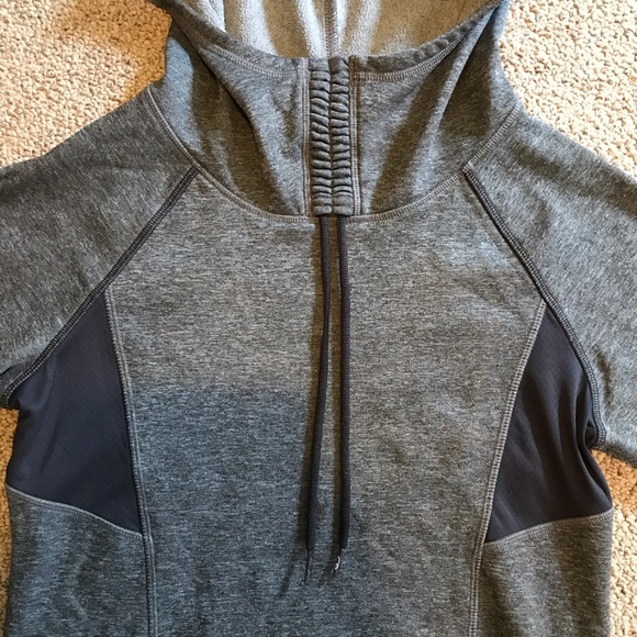 Champion Dark Light Grey Hoodie, EUC, S - Picture 4 of 16